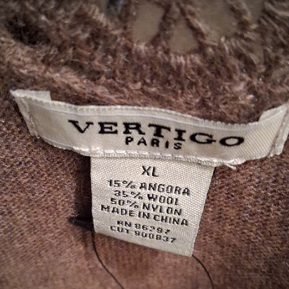 Vertigo Paris Taupe V-Neck Sleeveless Sweater - Picture 2 of 8